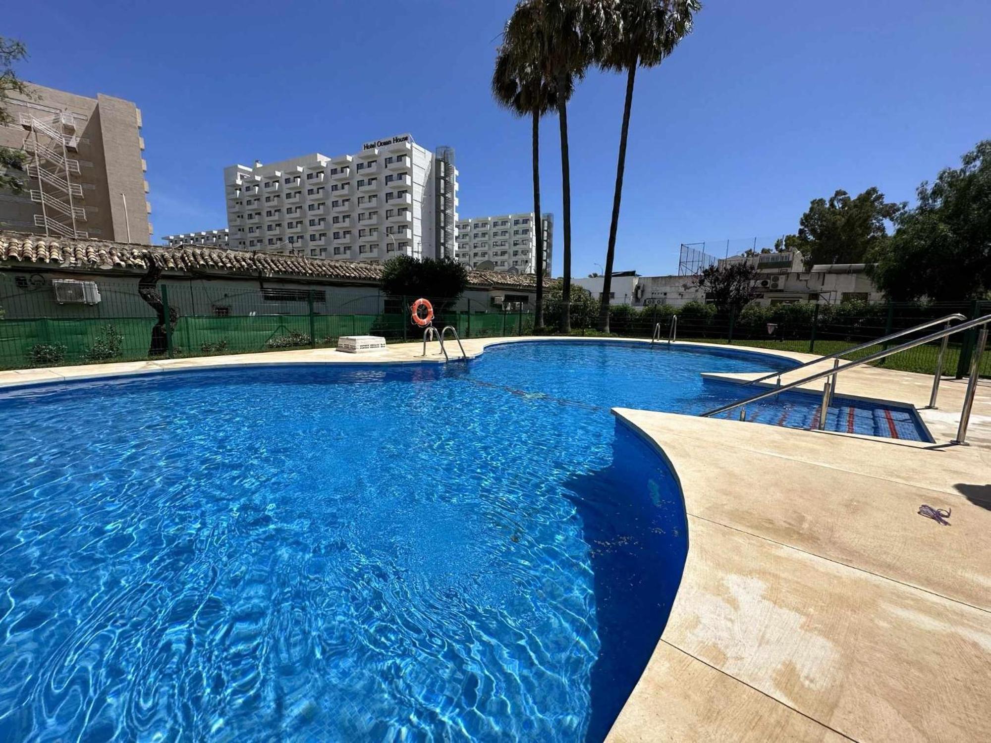 Apartamento La Carihuela A 2 Minutos De La Playa Торремолінос Екстер'єр фото